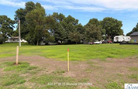 503 2nd Street SE Madelia MN 56062