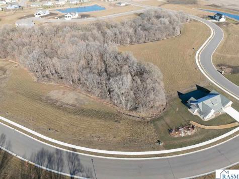 14 South Pointe Court North Mankato MN 56003
