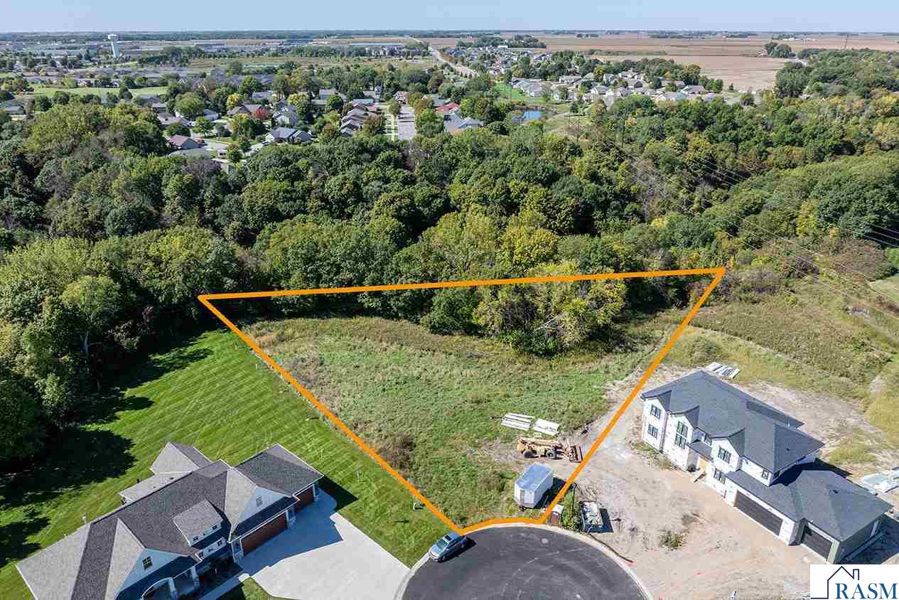 39 North Pointe Court North Mankato MN 56003