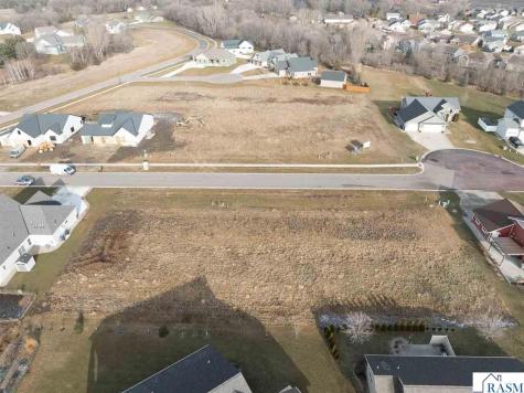 304 Pinehurst Drive Mankato MN 56001