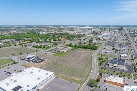 Lot 1, Block 2 Elwin Addition No. 2 Mankato MN 56001