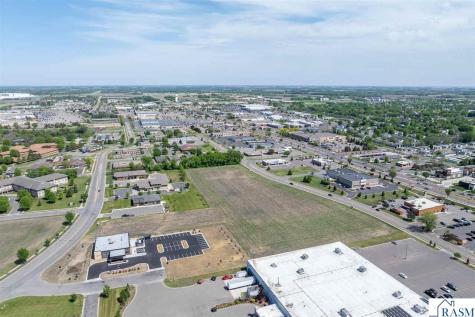 Lot 1, Block 2 Elwin Addition No. 2 Mankato MN 56001