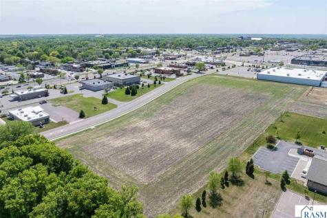 Lot 1, Block 2 Elwin Addition No. 2 Mankato MN 56001