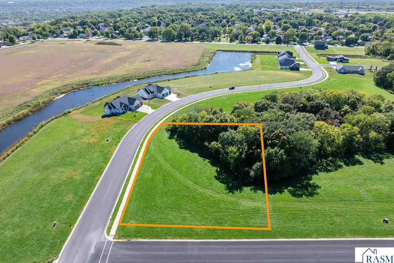 11 North Pointe Court North Mankato MN 56003
