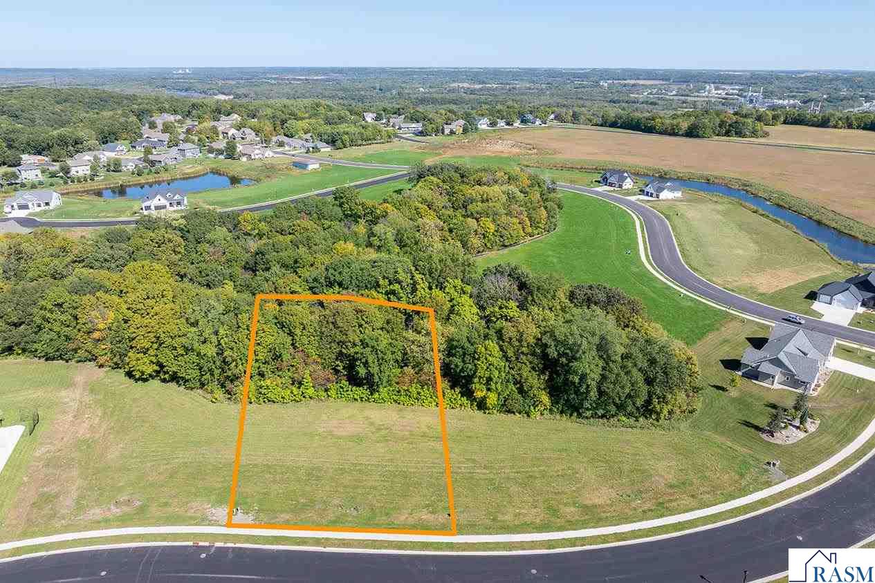 18 South Pointe Court North Mankato MN 56001