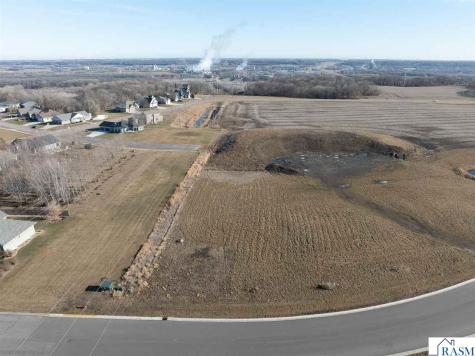 2160 Deerwood Drive North Mankato MN 56001
