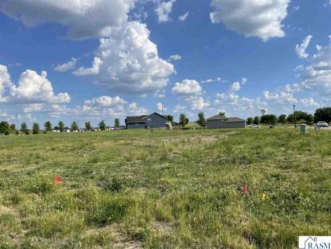 2212 Anchorage Drive North Mankato MN 56003