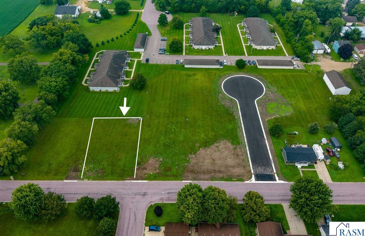 135 Flanders Avenue SE Madelia MN 56062