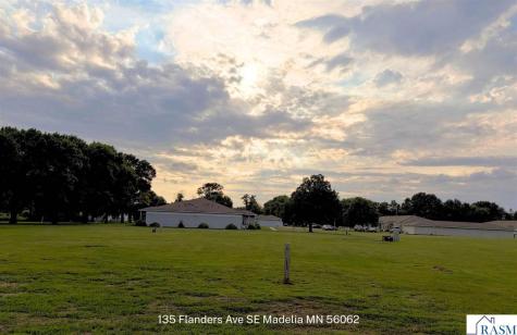 135 Flanders Avenue SE Madelia MN 56062