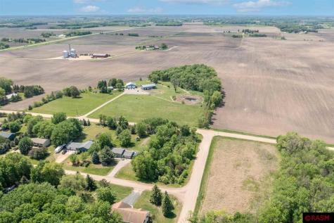 Xxx Woodview Lane Le Center MN 56057