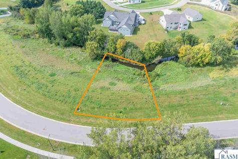 124 Butler Falls Road Mankato MN 56001