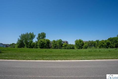 124 Butler Falls Road Mankato MN 56001