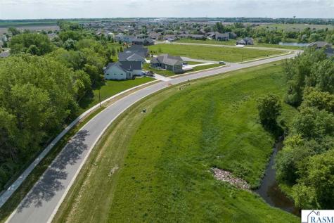 124 Butler Falls Road Mankato MN 56001