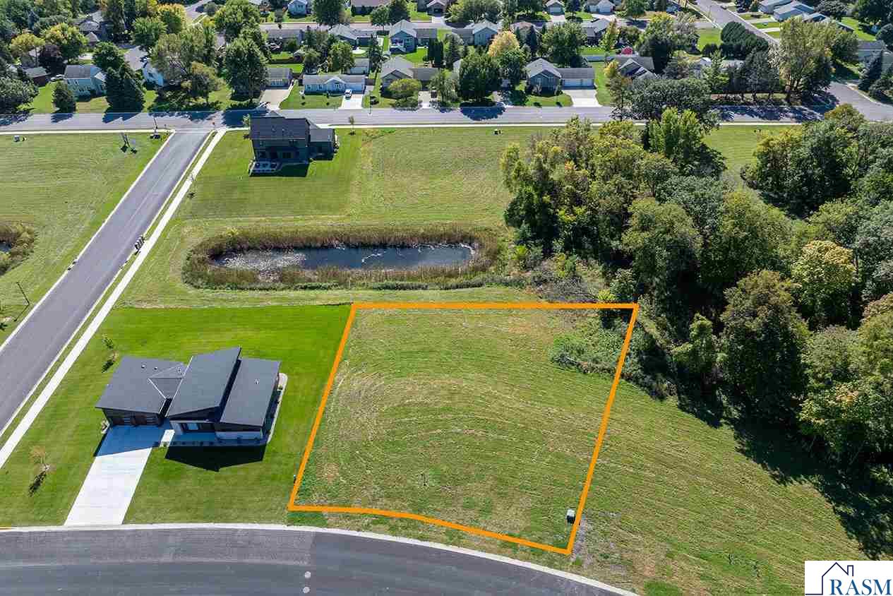 15 South Pointe Court North Mankato MN 56003