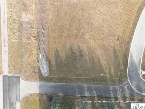 100 Pine Creek Road Mankato MN 56001