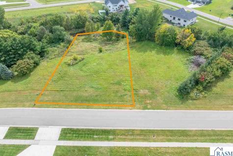 117 Pine Creek Road Mankato MN 56001