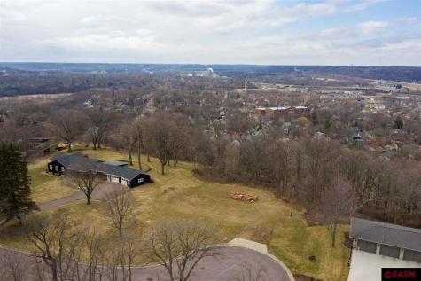 26 Sumner Hills Road Mankato MN 56001