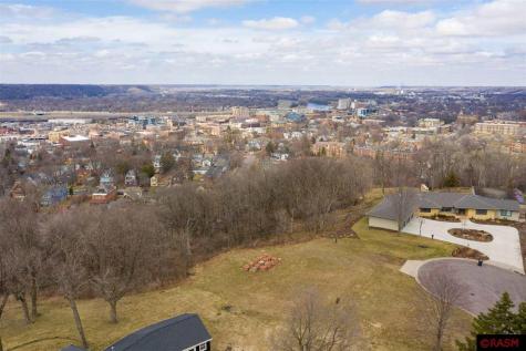 26 Sumner Hills Road Mankato MN 56001