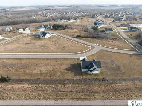 208 Double Eagle Drive Mankato MN 56001