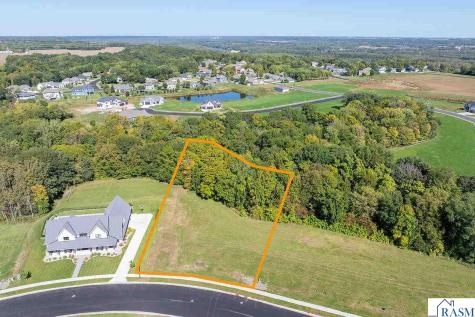 22 South Pointe Court North Mankato MN 56003
