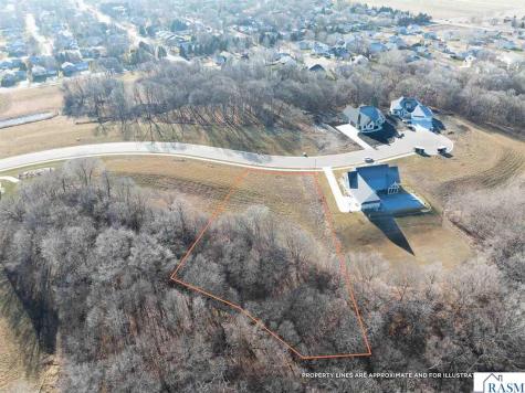 22 South Pointe Court North Mankato MN 56003