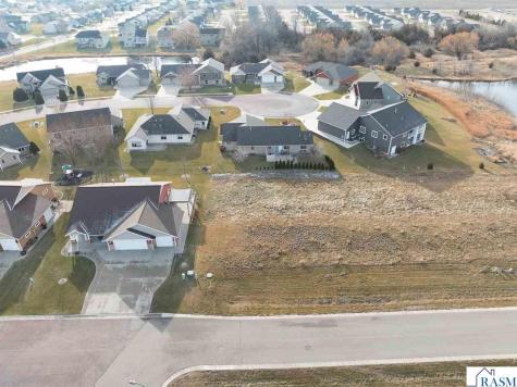 300 Pinehurst Drive Mankato MN 56001