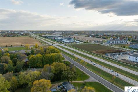 216 Double Eagle Drive Mankato MN 56001