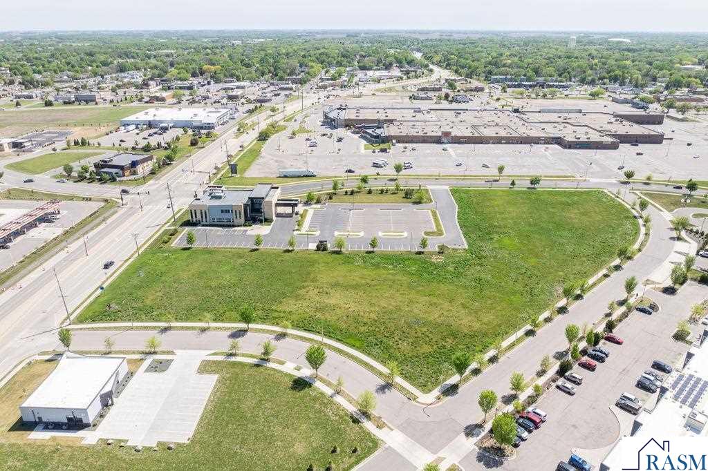 Lot 2, Block 1 Kearney Addition No. 3 Mankato MN 56001