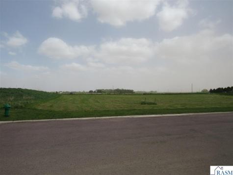 121 Bluestem Drive Blue Earth MN 56013