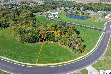 2129 Deerwood Drive North Mankato MN 56003