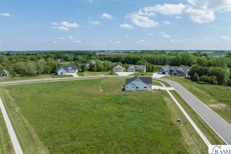 118 Pine Creek Road Mankato MN 56001