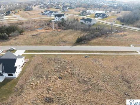 118 Pine Creek Road Mankato MN 56001