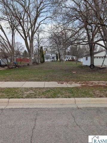 544 Harrison Avenue North Mankato MN 56003