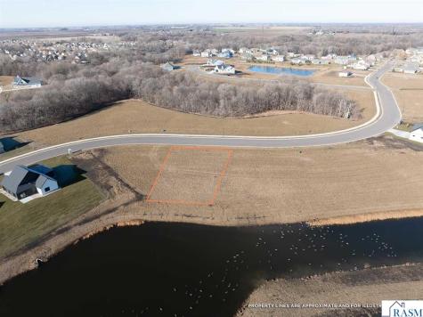 2120 Deerwood Drive North Mankato MN 56003