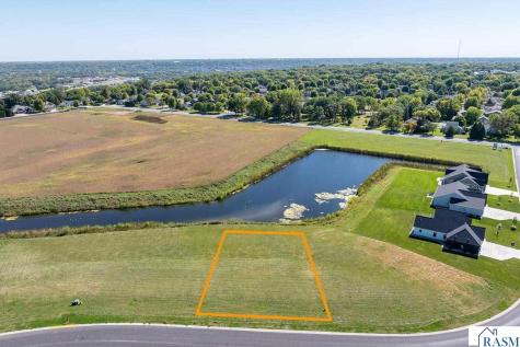 2120 Deerwood Drive North Mankato MN 56003