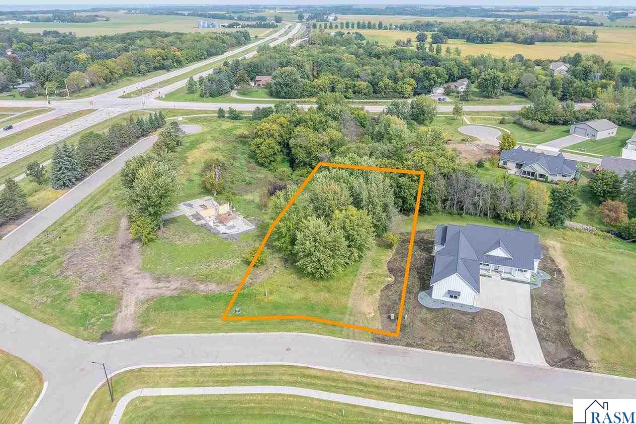 145 Pine Creek Road Mankato MN 56001