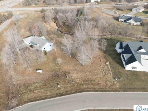 145 Pine Creek Road Mankato MN 56001
