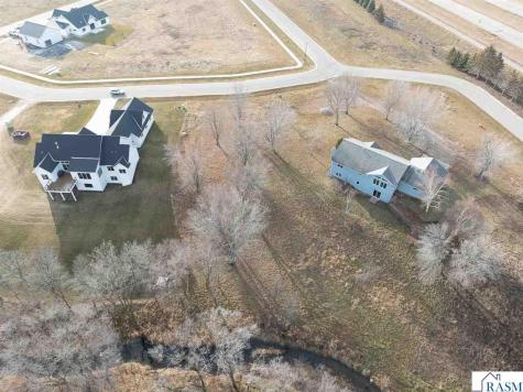 145 Pine Creek Road Mankato MN 56001