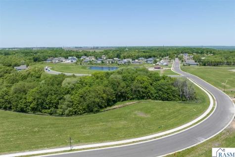 2125 Deerwood Drive North Mankato MN 56003