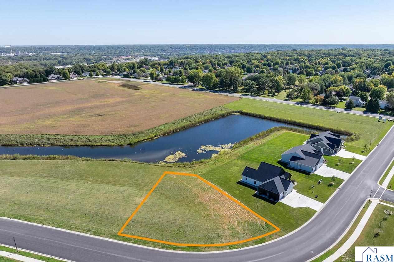 2116 Deerwood Drive North Mankato MN 56003
