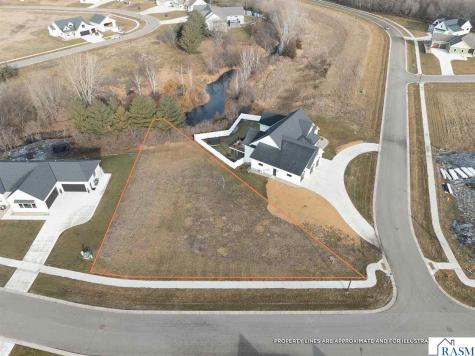 403 Pinehurst Drive Mankato MN 56001