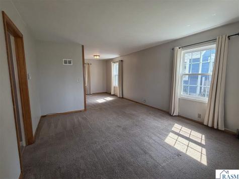 1219 E Main Street Mankato MN 56001