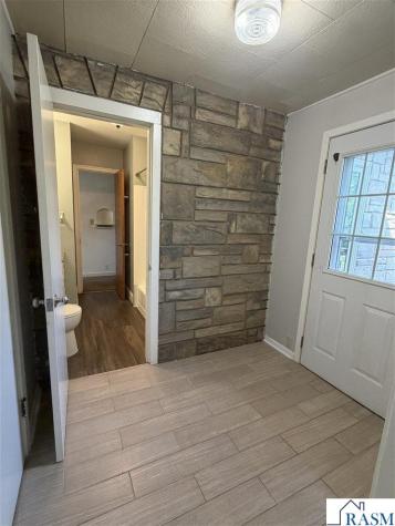1219 E Main Street Mankato MN 56001