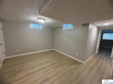 1219 E Main Street Mankato MN 56001