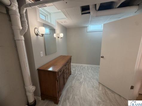 1219 E Main Street Mankato MN 56001