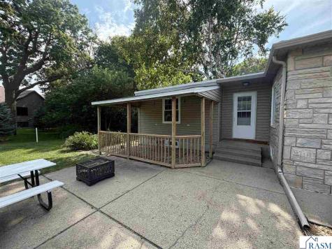 1219 E Main Street Mankato MN 56001