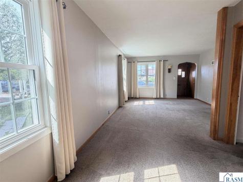 1219 E Main Street Mankato MN 56001