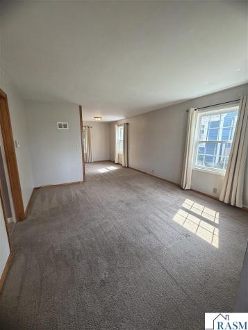 1219 E Main Street Mankato MN 56001