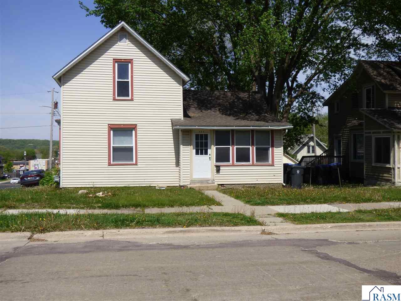 902 N 5th Street Mankato MN 56001