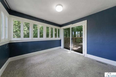 229 Locke Street Mankato MN 56001